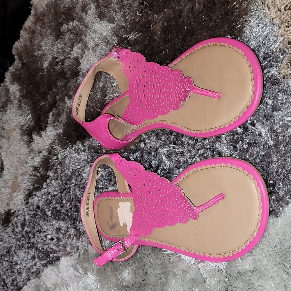 💕Fuschia Thong Sandals Size 10💕